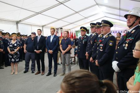 Gasilke in gasilci Prostovoljnega gasilskega društva Kamniška Bistrica bogatejši za novo vozilo in motorno črpalko (80)